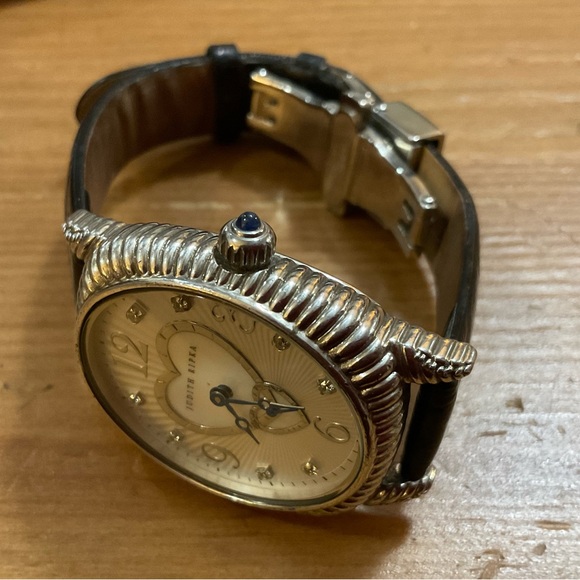 Judith RipkaSterling Silver mother of pearl hearts deployment buckle wrist watch - Picture 3 of 8